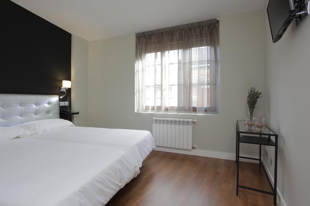 Hotel Rosal Oviedo Zewnętrze zdjęcie