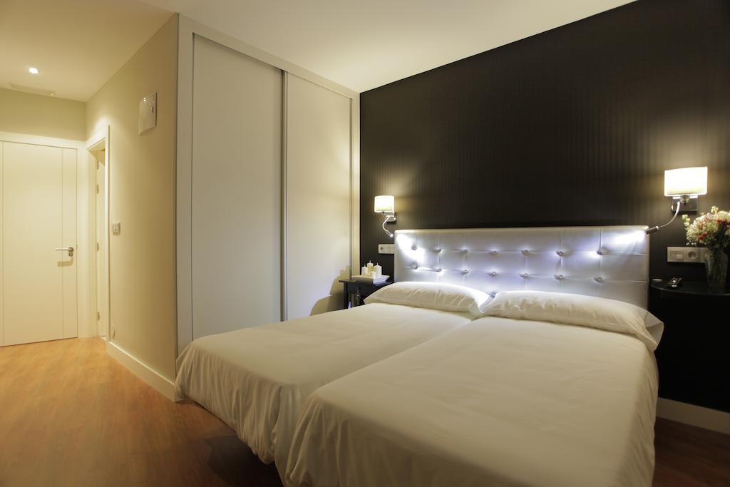 Hotel Rosal Oviedo Zewnętrze zdjęcie