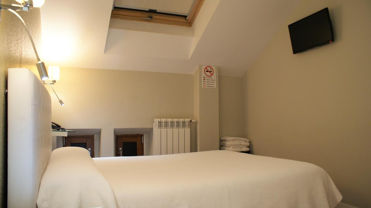 Hotel Rosal Oviedo Zewnętrze zdjęcie