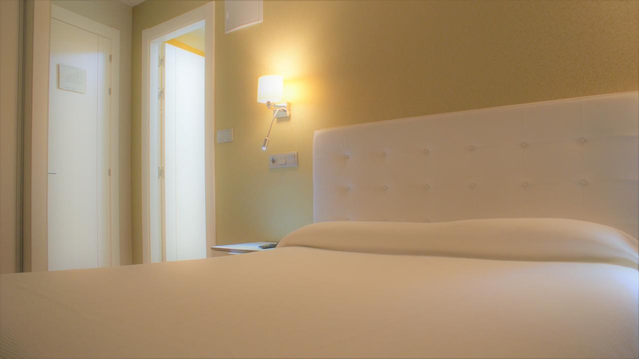 Hotel Rosal Oviedo Zewnętrze zdjęcie
